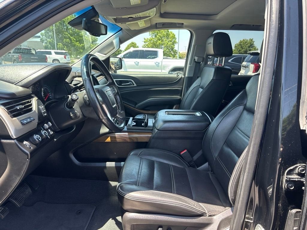 2020 GMC Yukon — interior view