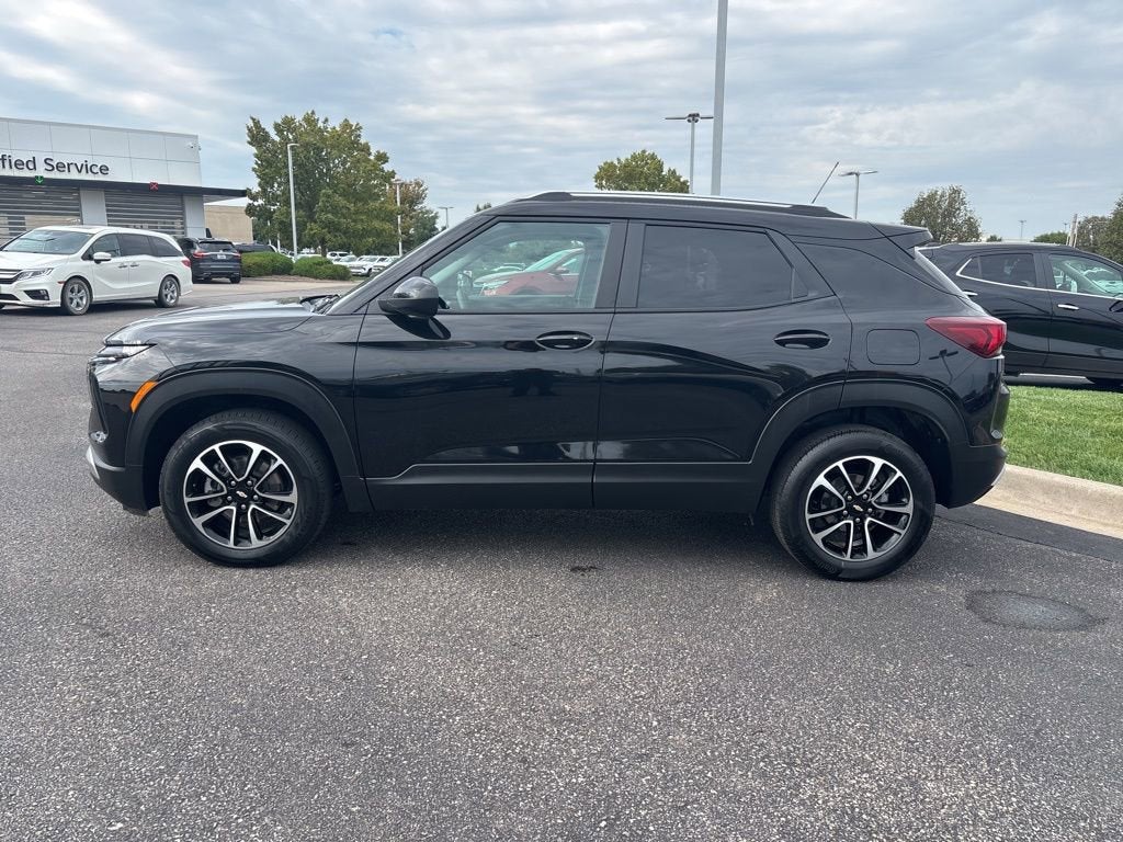 2025 Chevrolet Trailblazer — side profile view