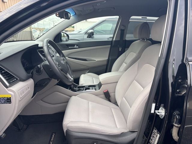 2017 Hyundai Tucson — interior view